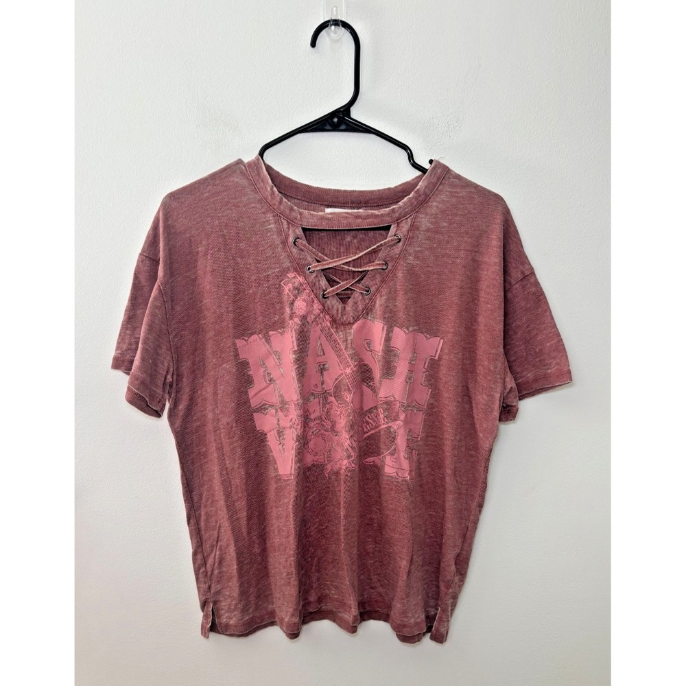Maurices Women's Medium Nashville Top T-Shirt